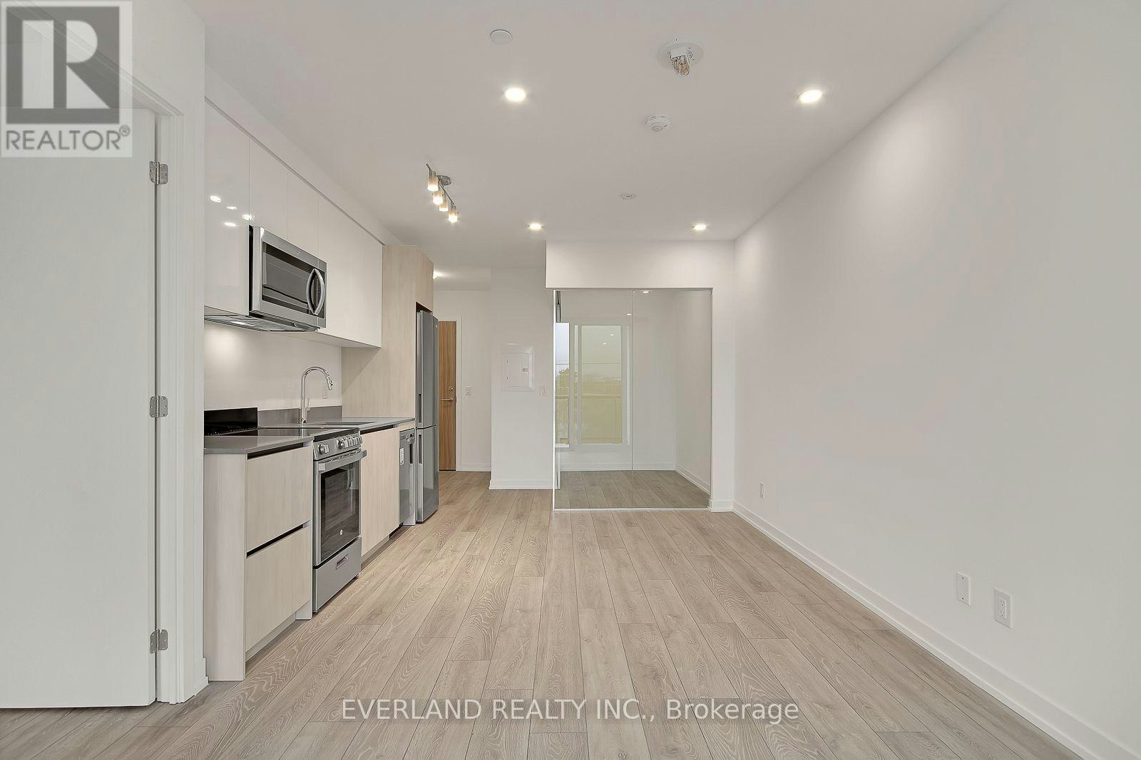 420-3100 Keele Street, Toronto, ON, M3M 0E1 - 13