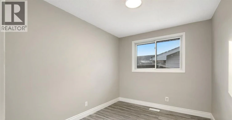 LOWER-10820 Mulberry Drive, Windsor, ON, N8R 1H8 - 11