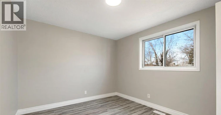 LOWER-10820 Mulberry Drive, Windsor, ON, N8R 1H8 - 12