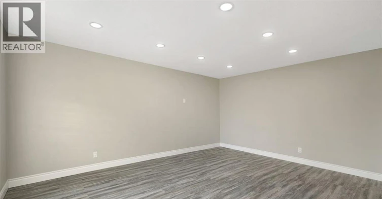 LOWER-10820 Mulberry Drive, Windsor, ON, N8R 1H8 - 4