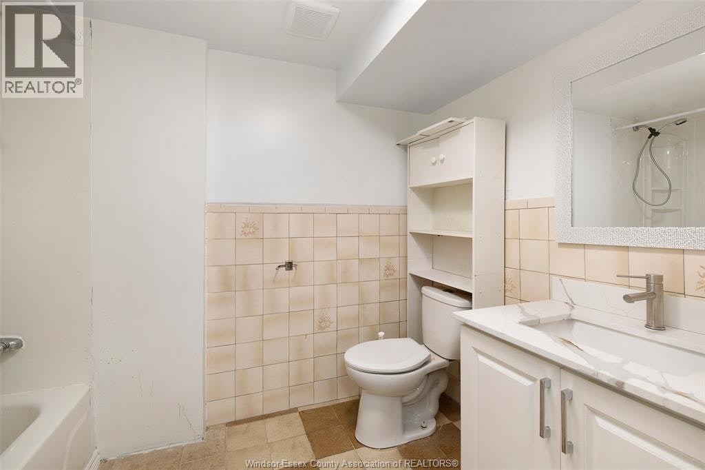 LOWER-10820 Mulberry Drive, Windsor, ON, N8R 1H8 - 26