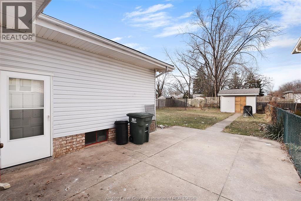 LOWER-10820 Mulberry Drive, Windsor, ON, N8R 1H8 - 29