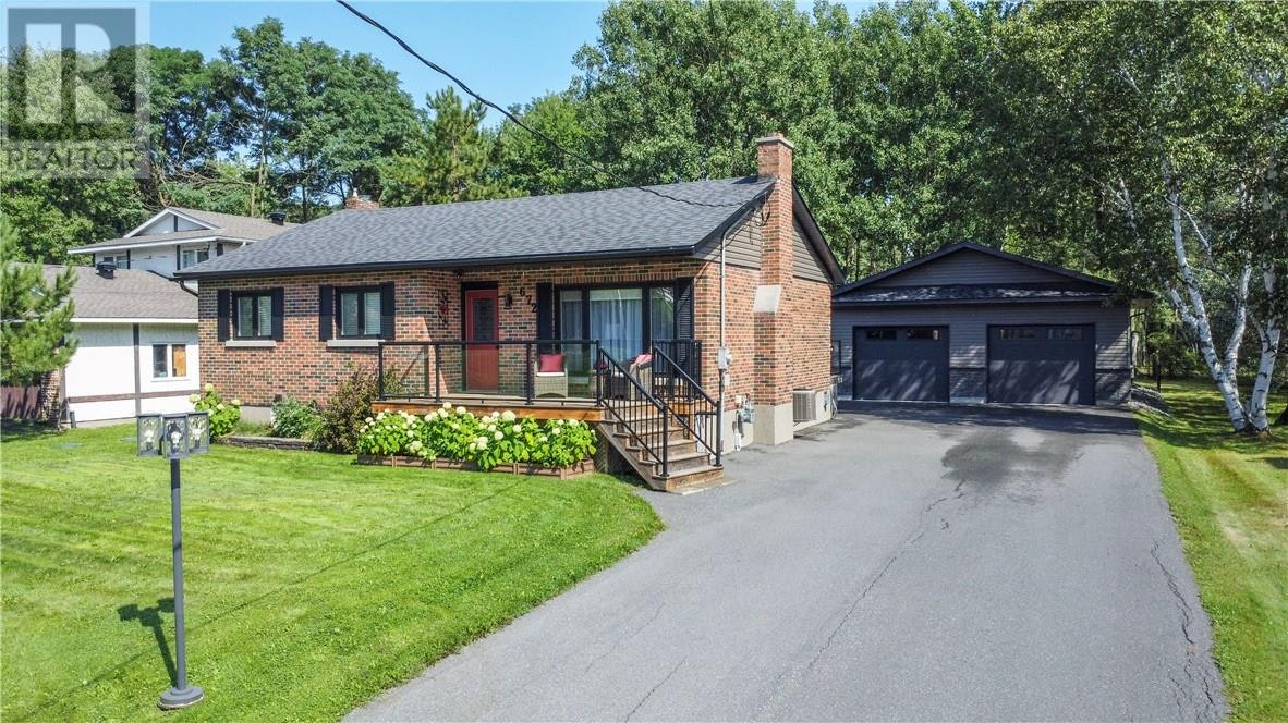 672 Lake Point Court, Greater Sudbury, ON, P3E 6J2