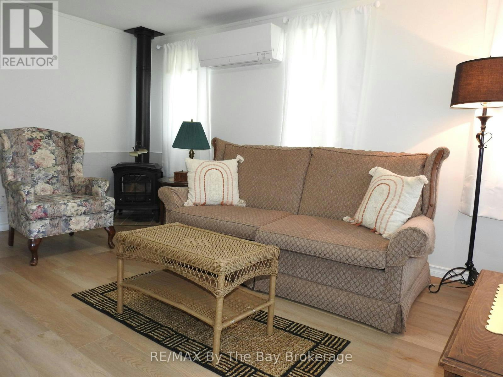 1345 Mosley Street, Wasaga Beach, ON, L9Z 2C7 - 5