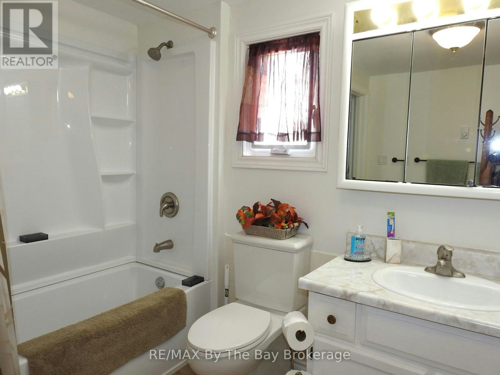 1345 Mosley Street, Wasaga Beach, ON, L9Z 2C7 - 8