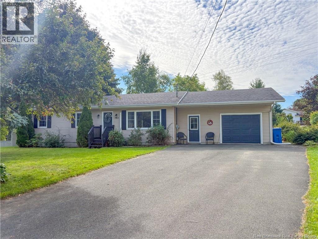 102 Kelly Court, Woodstock, NB, E7M 1Z4