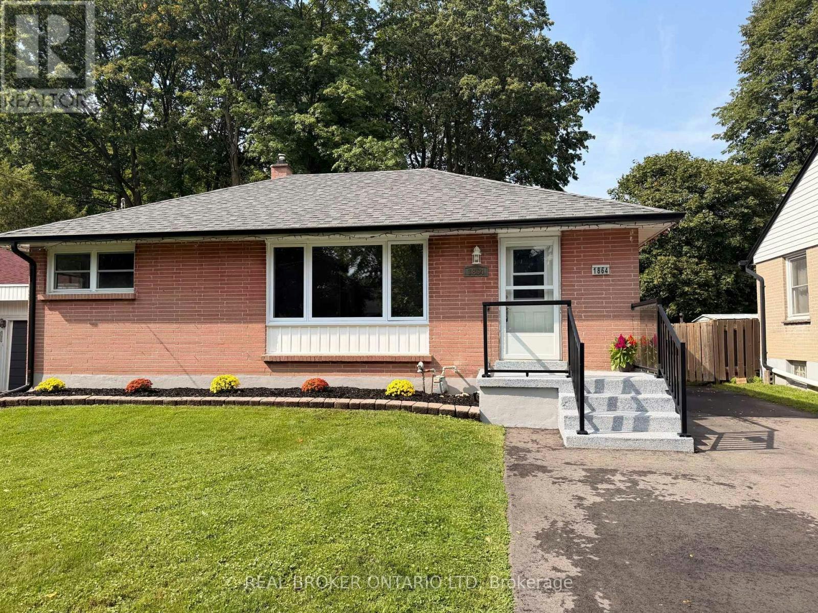 1864 Herbert Avenue, London, ON, N5V 2C5