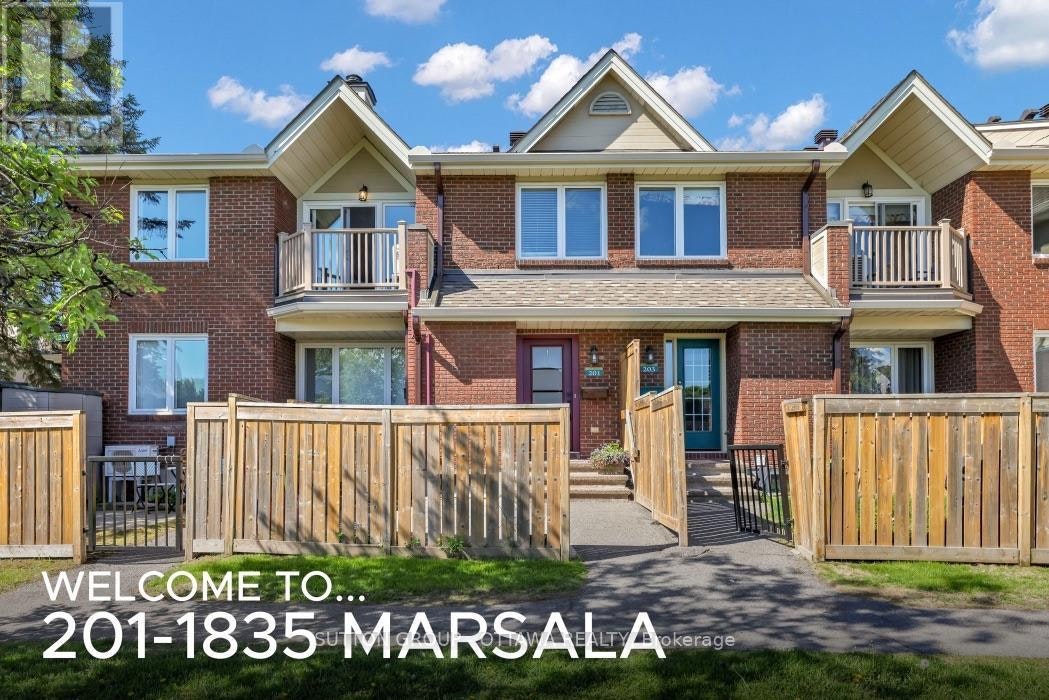 201-1835 Marsala Crescent, Ottawa, ON, K4A 2E5