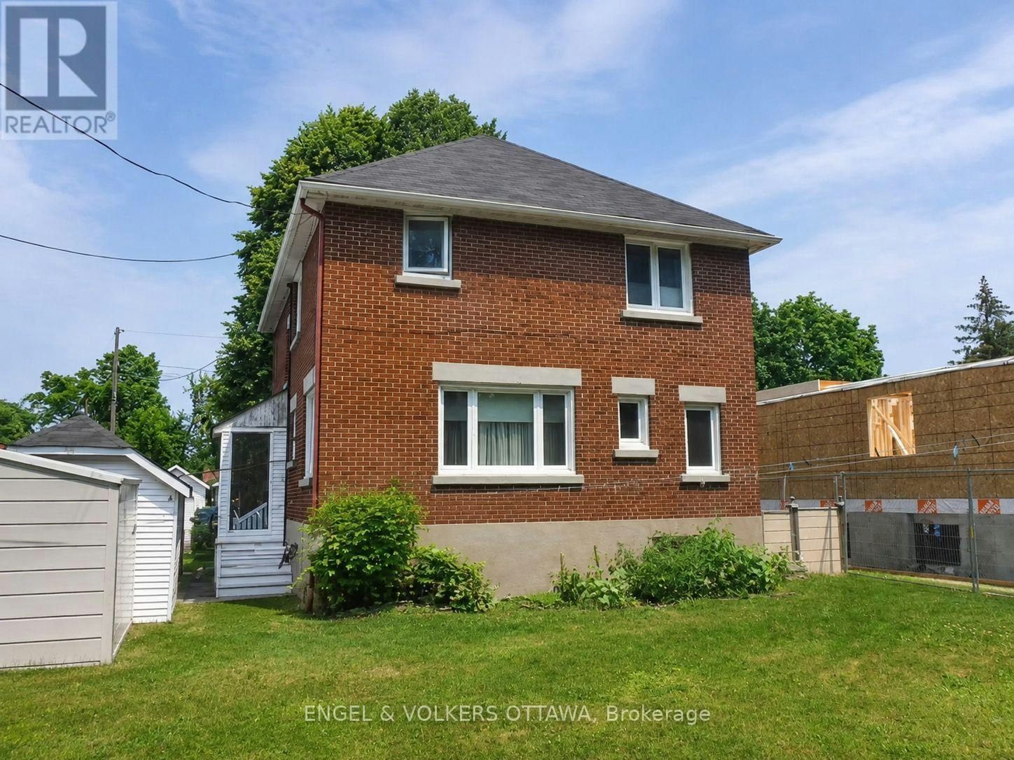 1216 Ridgemont Avenue, Ottawa, ON, K1V 6E7 - 19