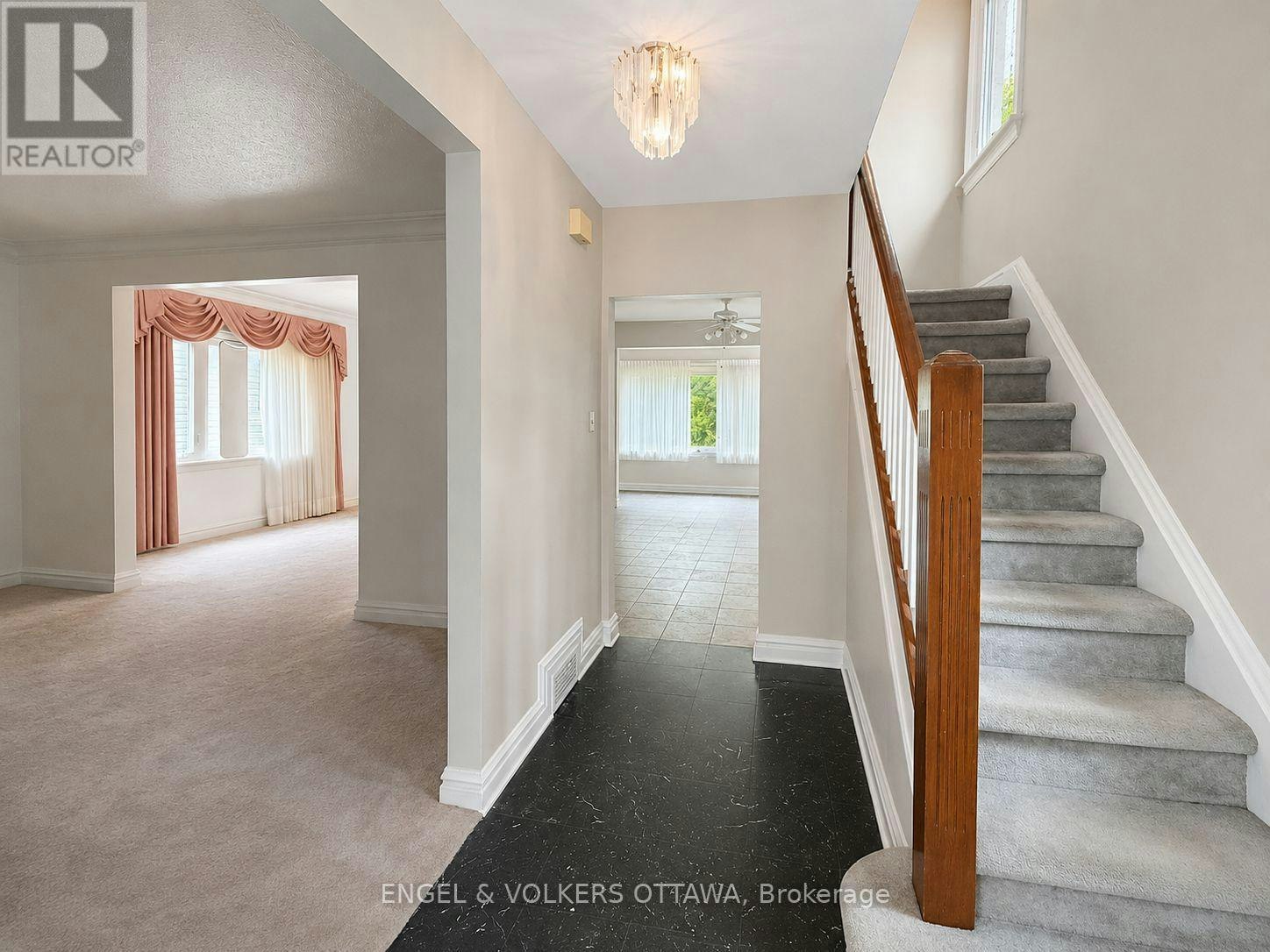 1216 Ridgemont Avenue, Ottawa, ON, K1V 6E7 - 3