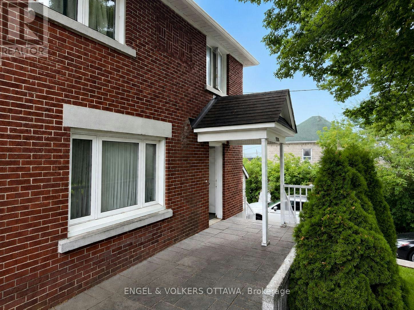 1216 Ridgemont Avenue, Ottawa, ON, K1V 6E7 - 2