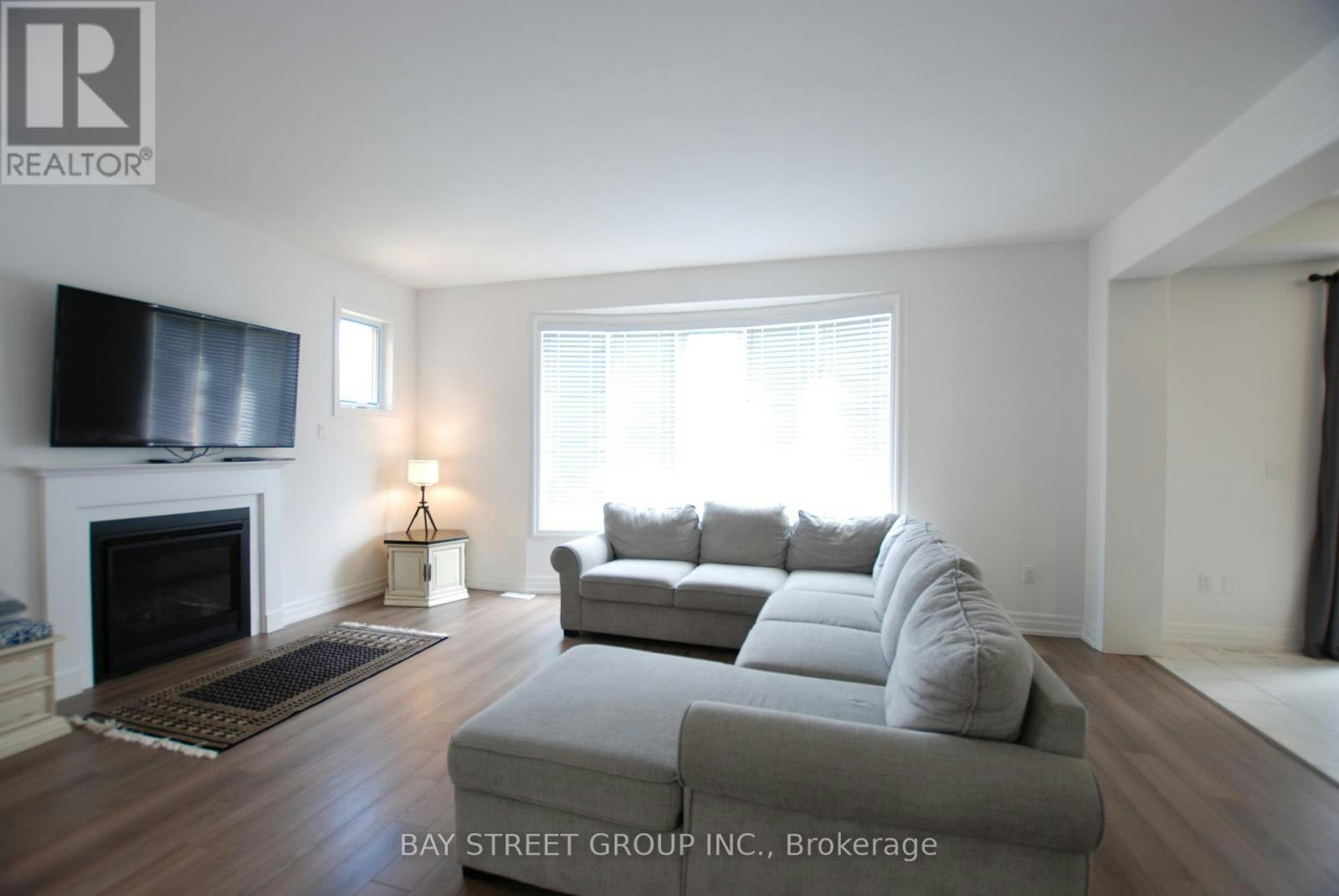 45 Frank Kelly Drive, East Gwillimbury, ON, L9N 0V2 - 8