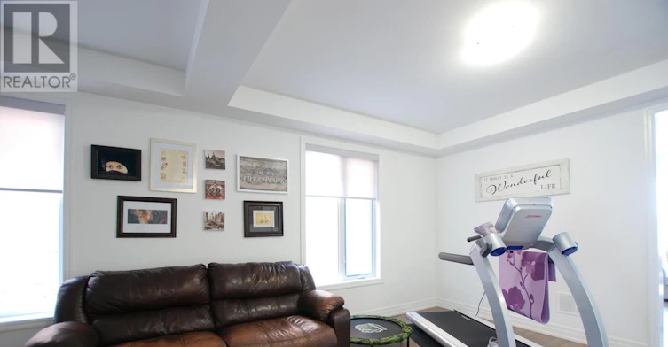 45 Frank Kelly Drive, East Gwillimbury, ON, L9N 0V2 - 6