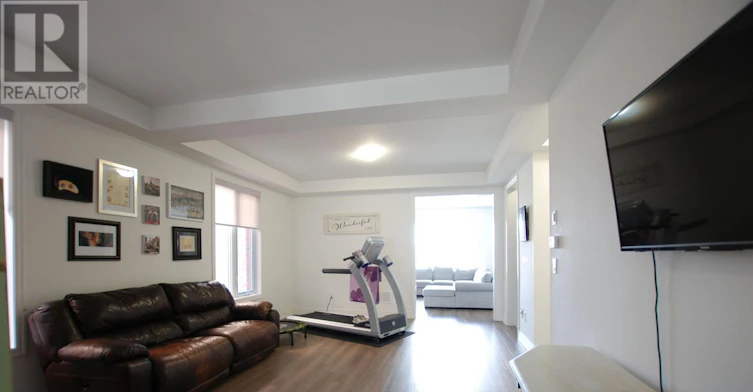 45 Frank Kelly Drive, East Gwillimbury, ON, L9N 0V2 - 5