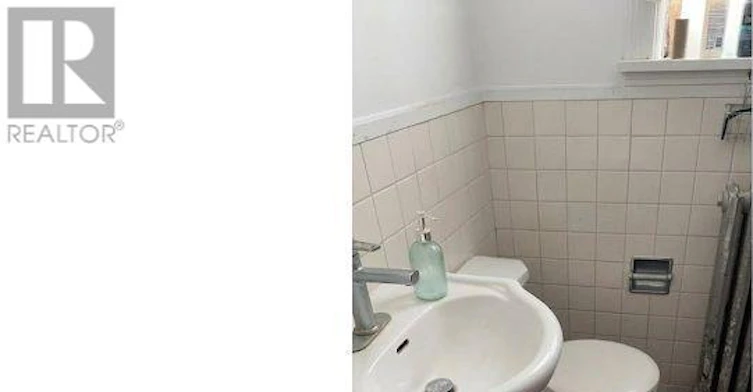 ROOM2-3287 Lake Shore Boulevard W, Toronto, ON, M8W 1M8 - 4