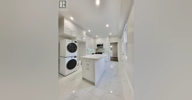 MAIN-49 Vine Avenue, Toronto, ON, M6P 1V6 - 7