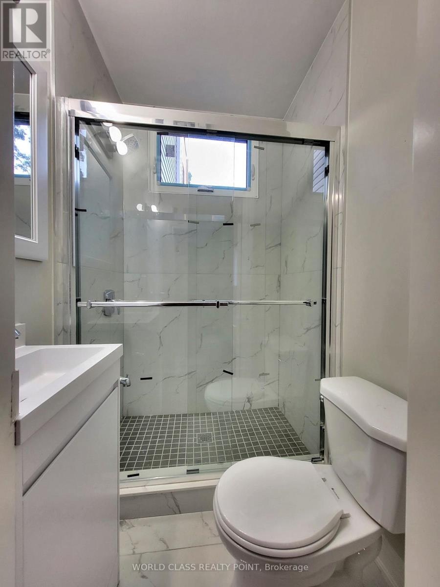 MAIN-49 Vine Avenue, Toronto, ON, M6P 1V6 - 18