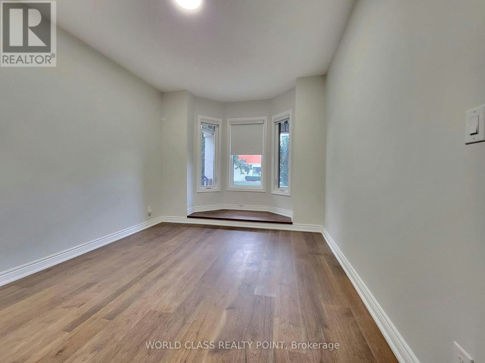 MAIN-49 Vine Avenue, Toronto, ON, M6P 1V6 - 11