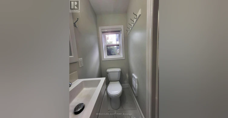 MAIN-49 Vine Avenue, Toronto, ON, M6P 1V6 - 16