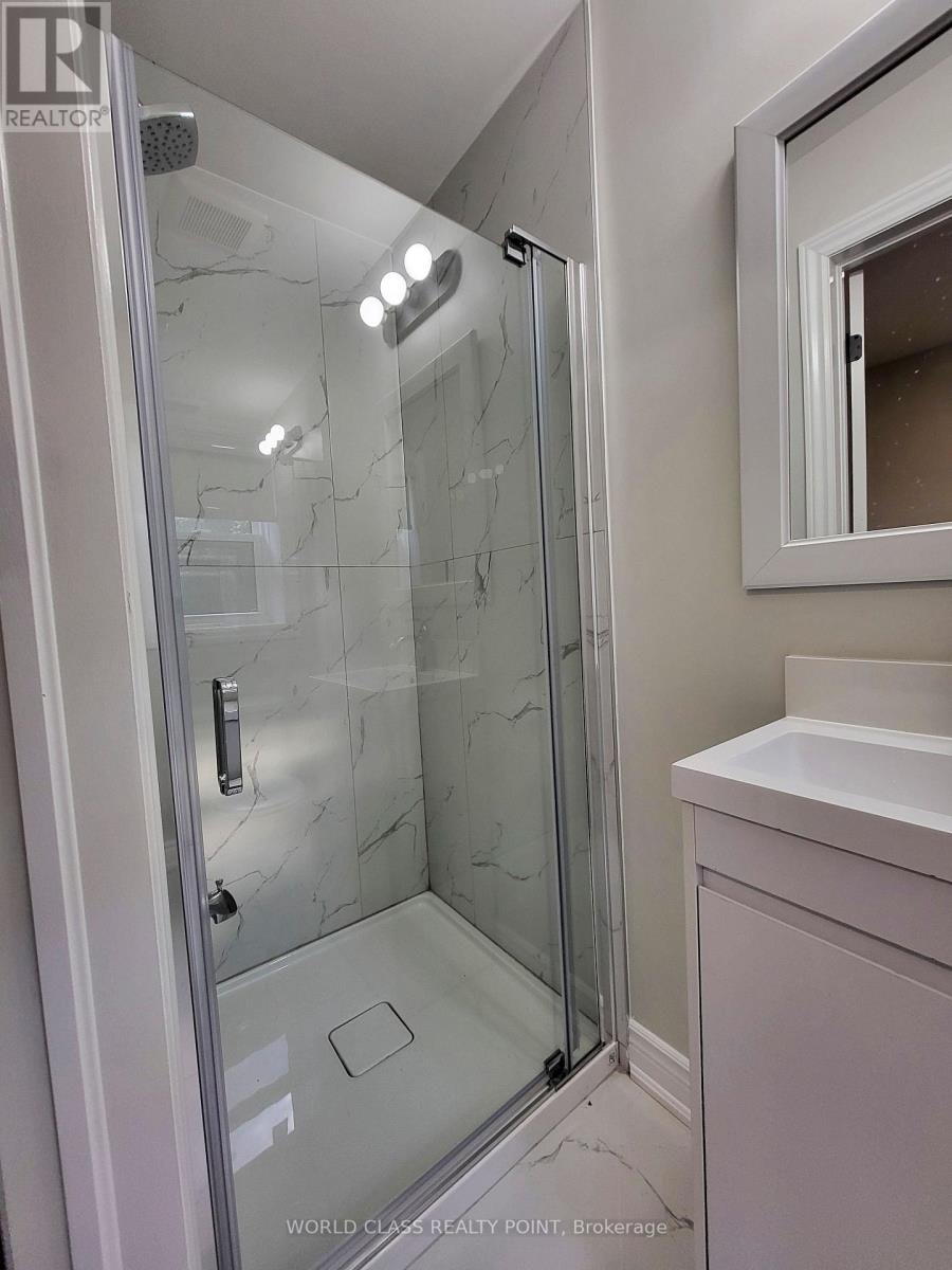 MAIN-49 Vine Avenue, Toronto, ON, M6P 1V6 - 17