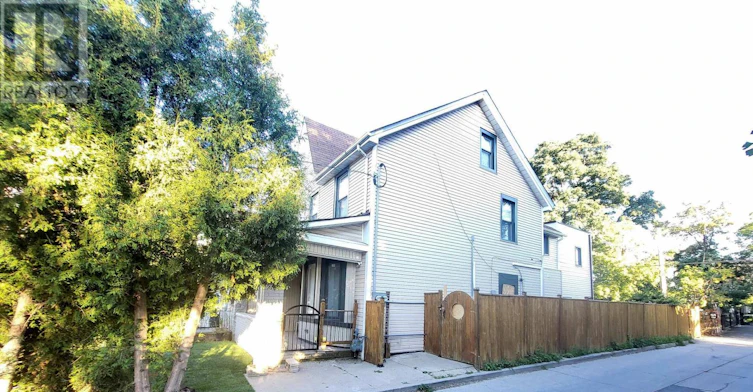 MAIN-49 Vine Avenue, Toronto, ON, M6P 1V6 - 27