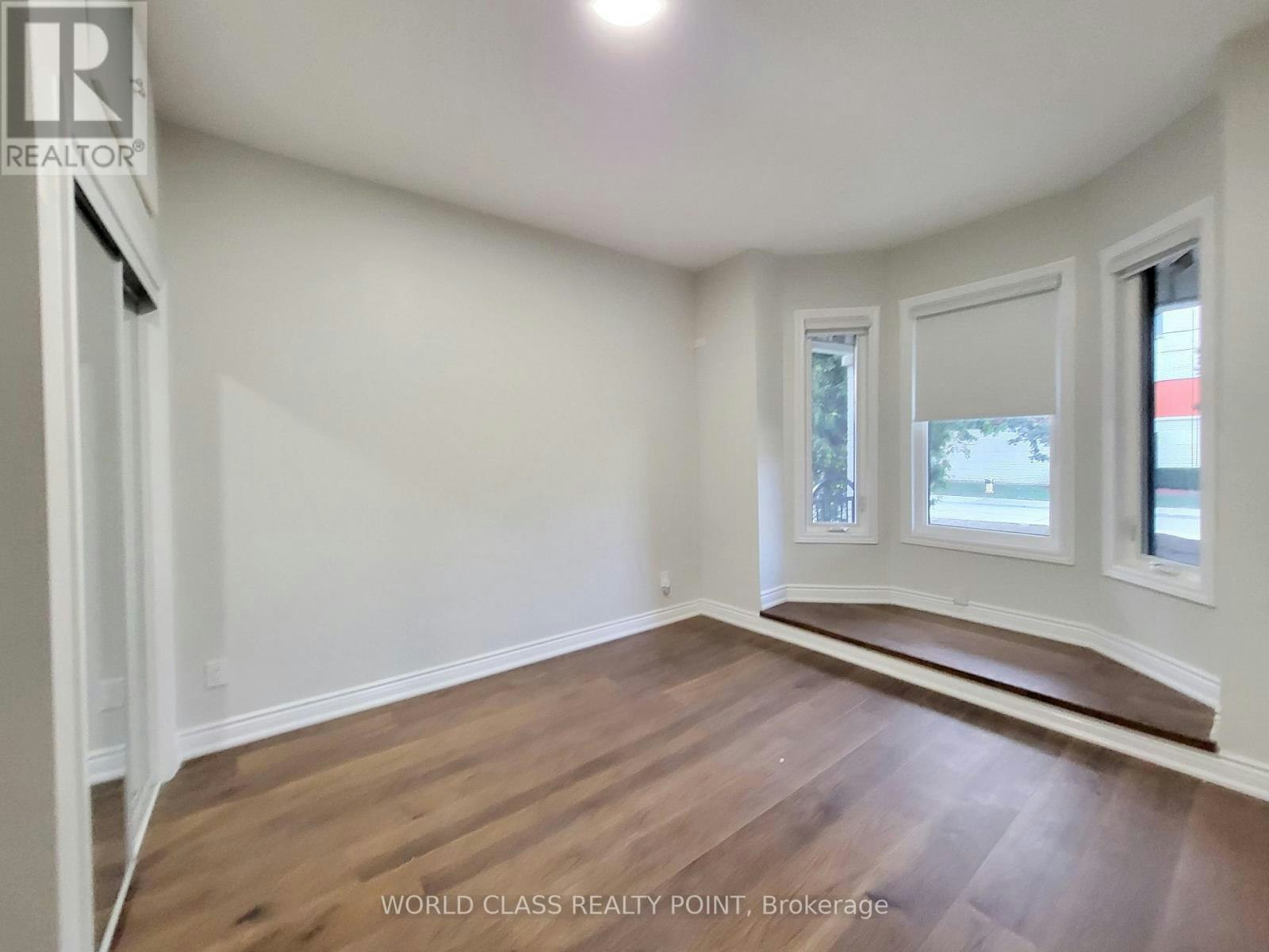 MAIN-49 Vine Avenue, Toronto, ON, M6P 1V6 - 10