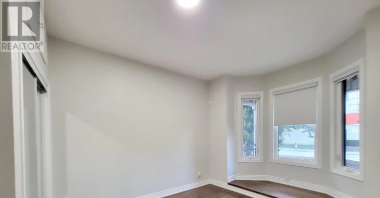 MAIN-49 Vine Avenue, Toronto, ON, M6P 1V6 - 10