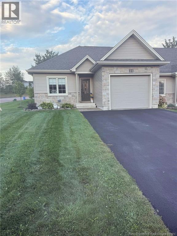 121 Boisee Crescent, Dieppe, NB, E1A 9M4