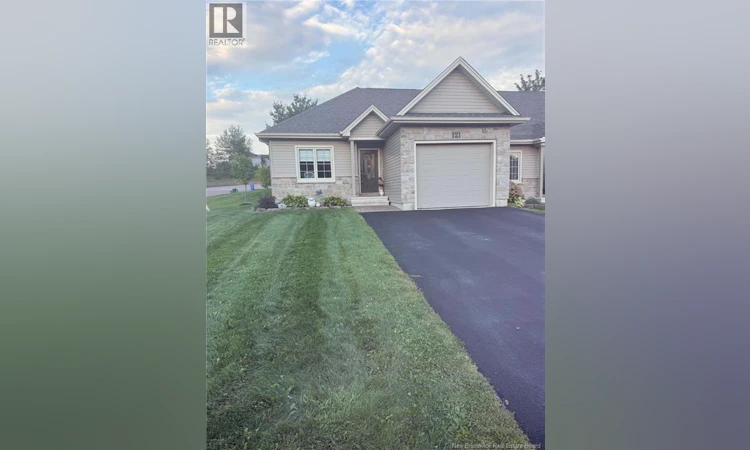 121 Boisee Crescent