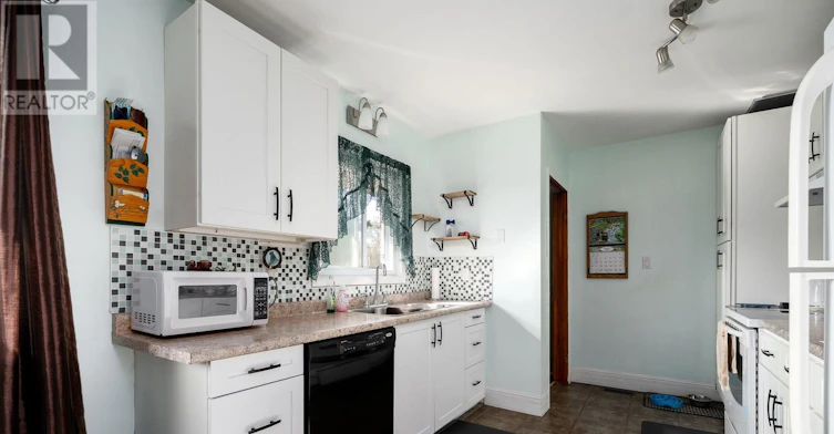308 County 9 Rd Road, Greater Napanee, ON, K7R 3K8 - 9