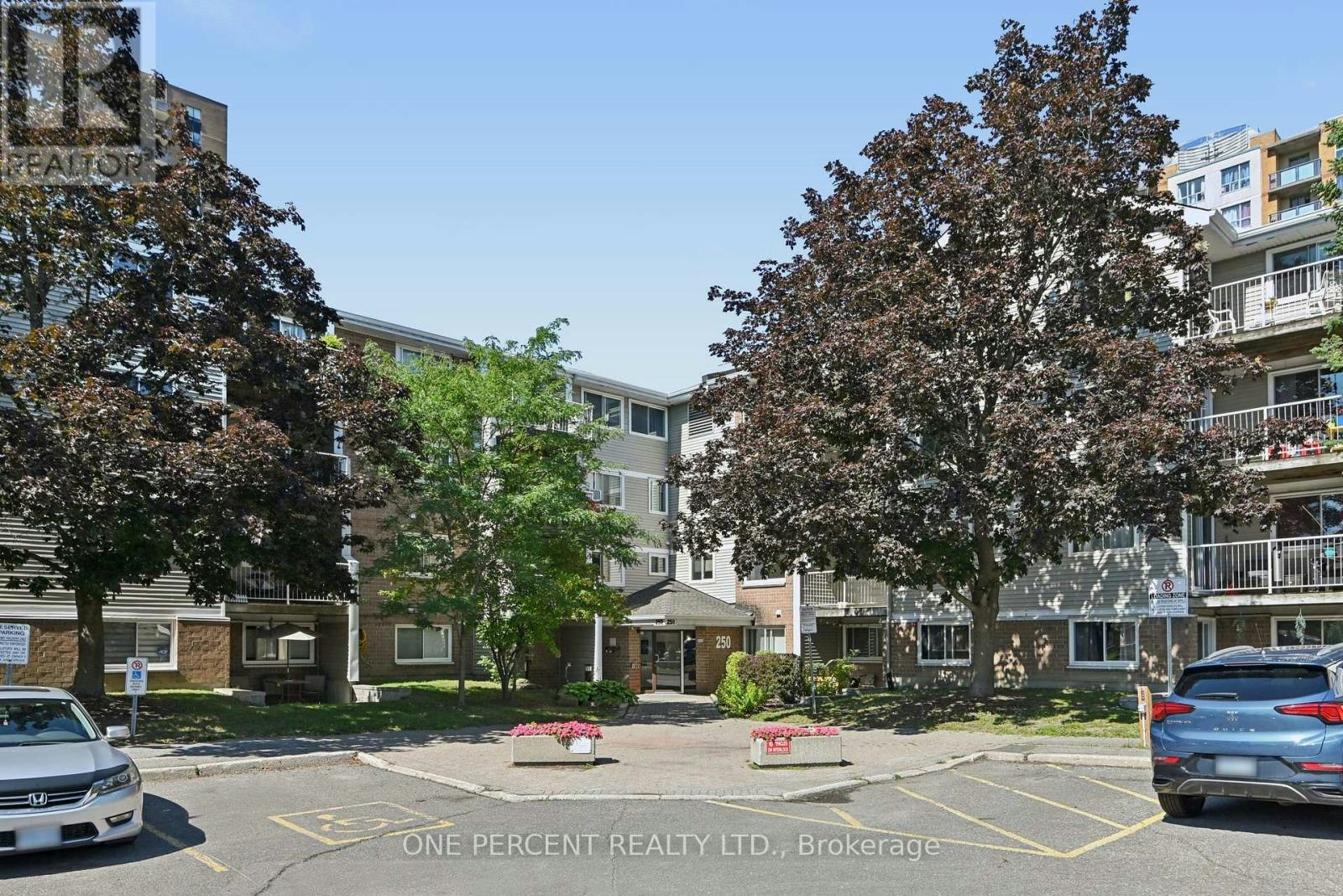 204-250 Brittany Drive, Ottawa, ON, K1K 4M1