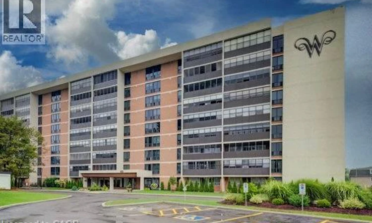 412-65 Westmount Road N