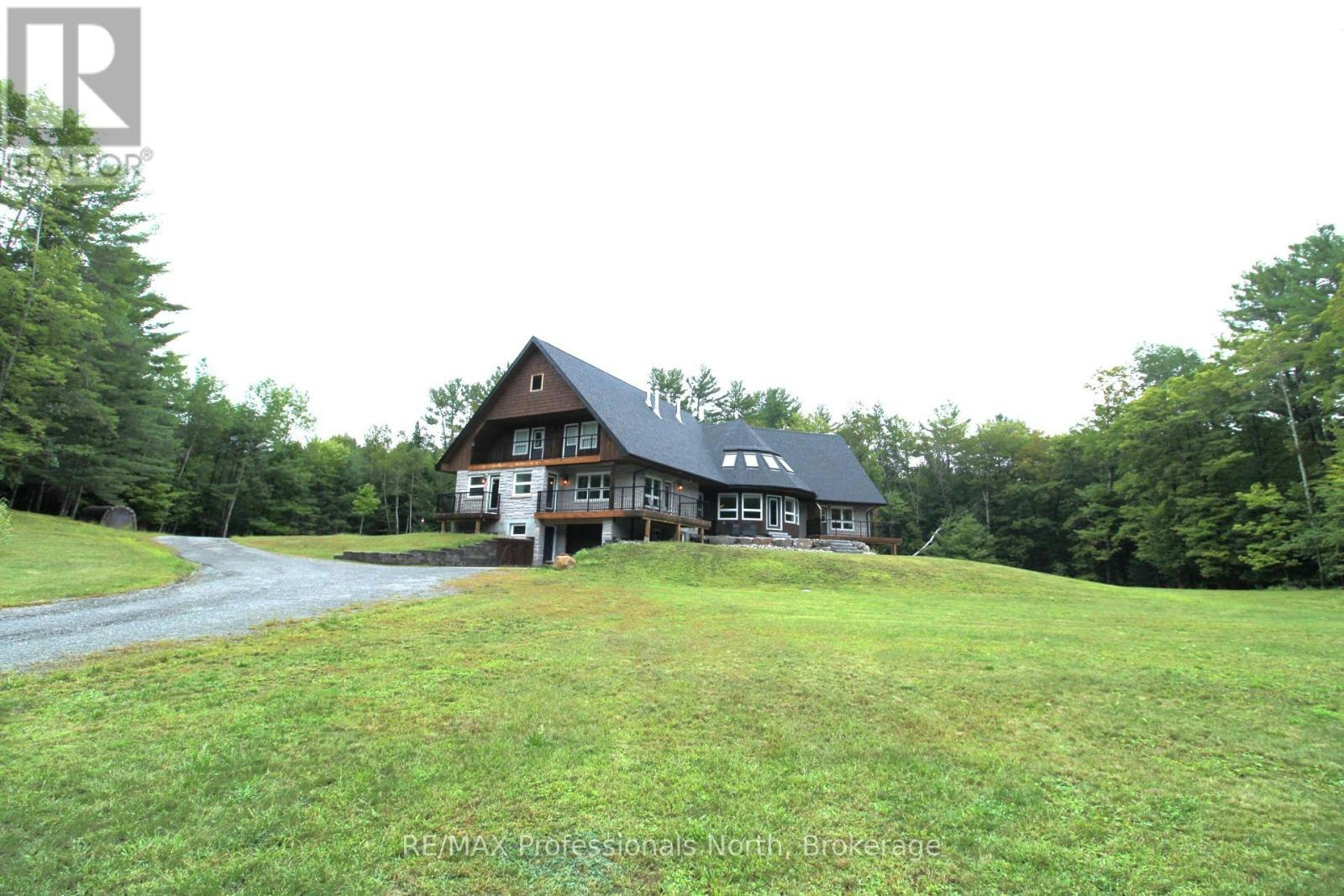 1196 Ravenscliffe Road, Huntsville, ON, P1H 0J3
