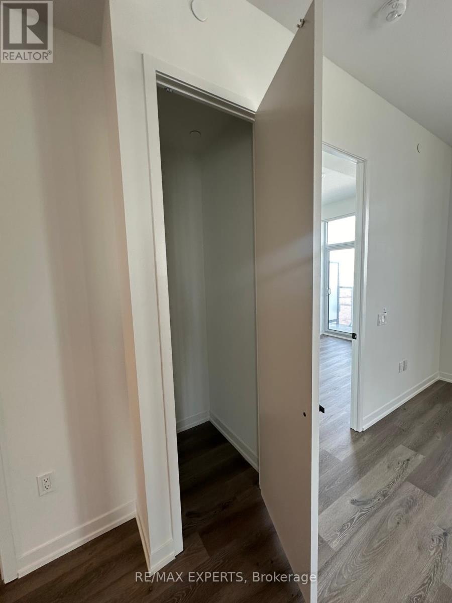 1612-225 Commerce Street, Vaughan, ON, L4K 0R1 - 9