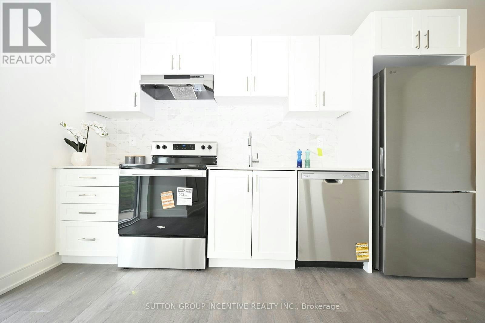 A803-705 Davis Drive, Newmarket, ON, L3Y 0J1 - 8