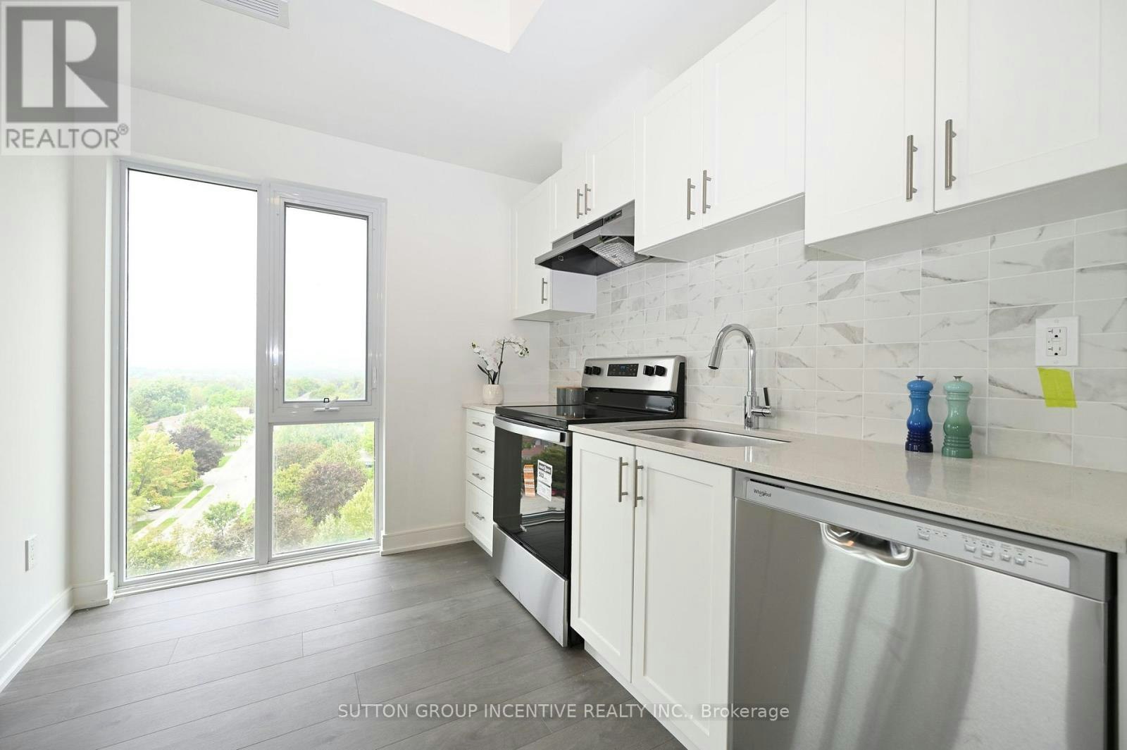 A803-705 Davis Drive, Newmarket, ON, L3Y 0J1 - 9