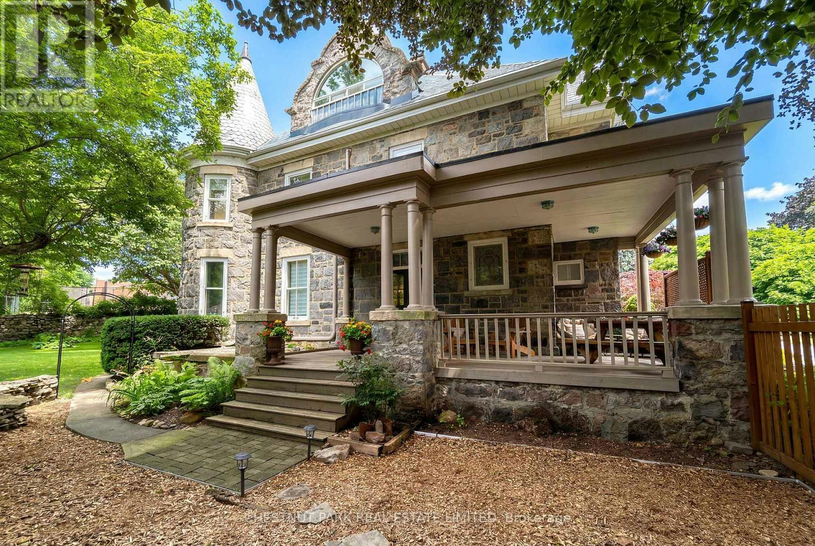 54 Bruce Street, Cambridge, ON, N1R 2E3