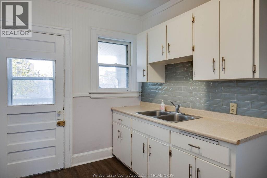 487-485 Louis Avenue, Windsor, ON, N9A 1W5 - 10