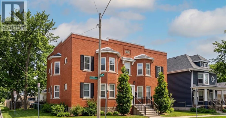 487-485 Louis Avenue, Windsor, ON, N9A 1W5 - 2