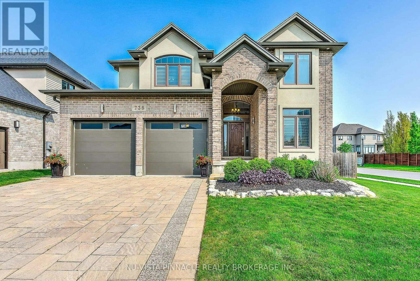 738 Hickoryridge Common, London, ON, N6G 0M9