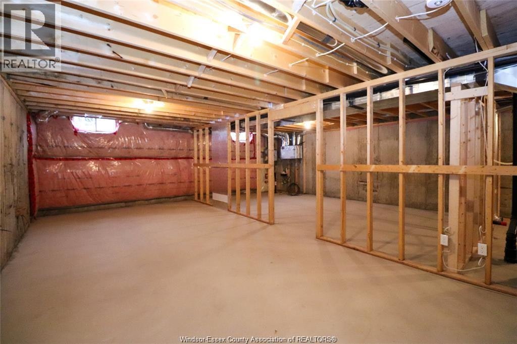 3559 Hallee, Windsor, ON, N8R 0A5 - 35