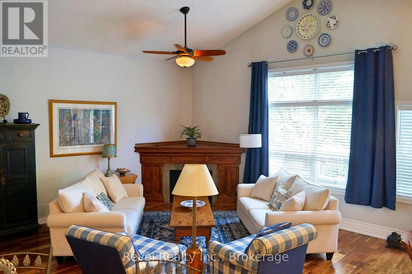 6-111 Ellen Lane, Collingwood, ON, L9Y 4W4 - 3