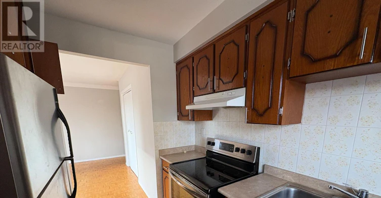 2-7955 Kipling Avenue, Vaughan, ON, L4L 1Z8 - 3