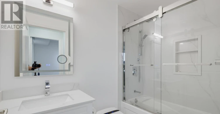 605-9225 Jane Street, Vaughan, ON, L6A 0J7 - 24