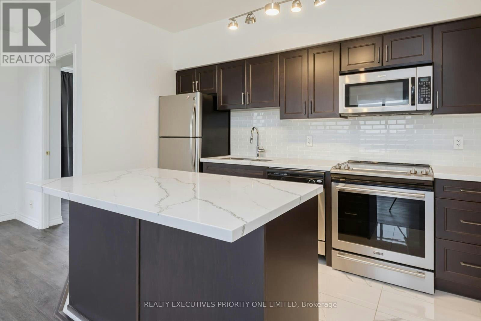 605-9225 Jane Street, Vaughan, ON, L6A 0J7 - 10