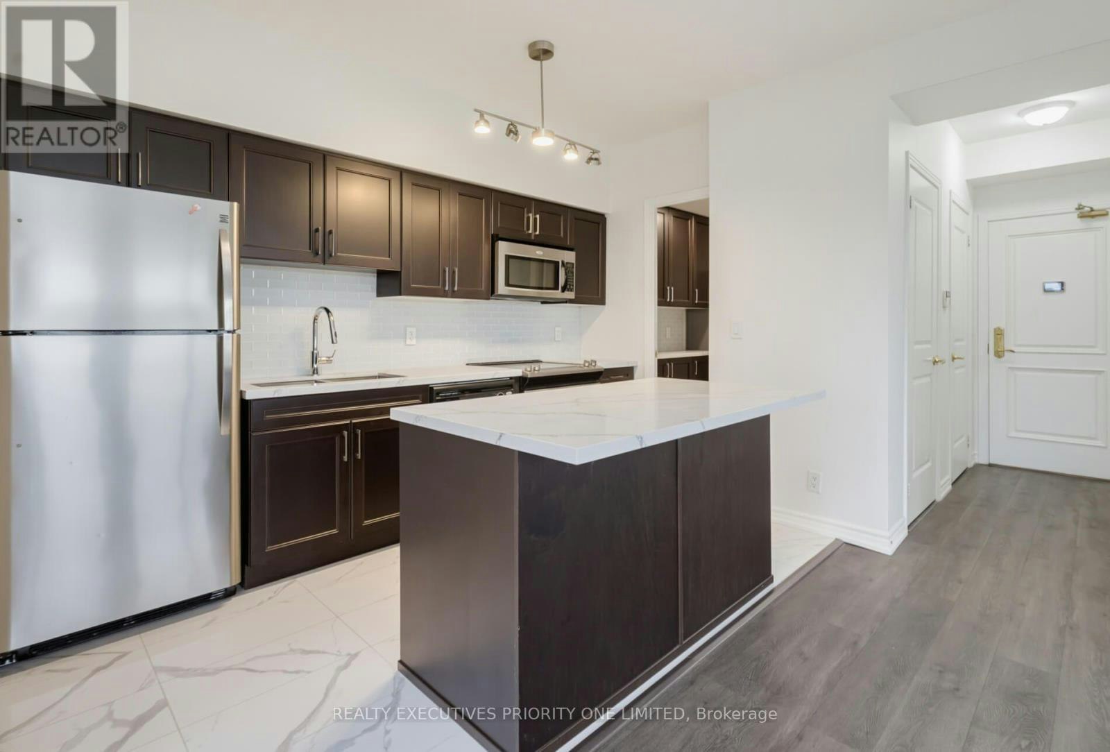 605-9225 Jane Street, Vaughan, ON, L6A 0J7 - 11