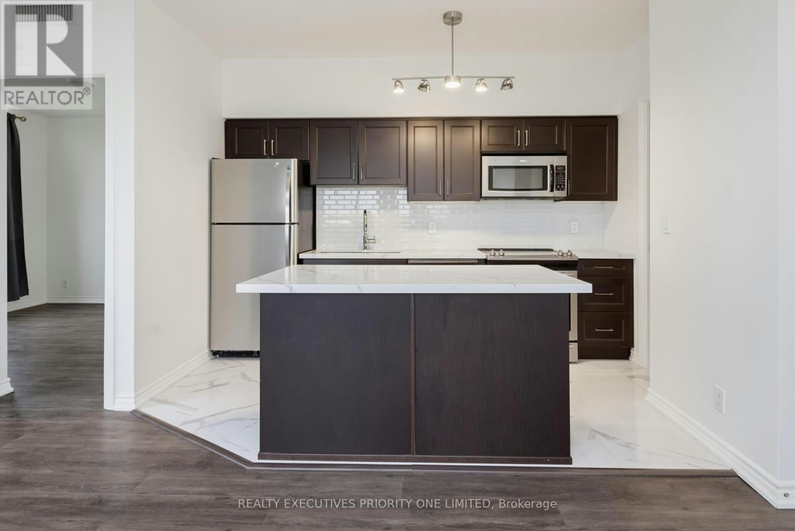 605-9225 Jane Street, Vaughan, ON, L6A 0J7 - 9