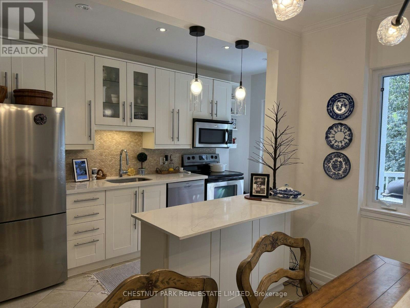 MAIN-99 Chatsworth Drive, Toronto, ON, M4R 1R8 - 17