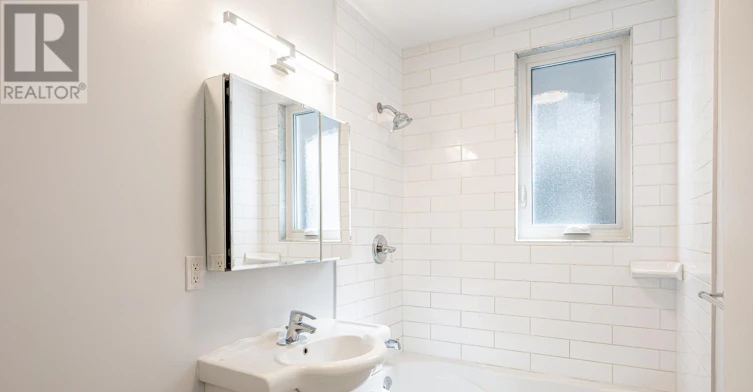 MAIN-99 Chatsworth Drive, Toronto, ON, M4R 1R8 - 16