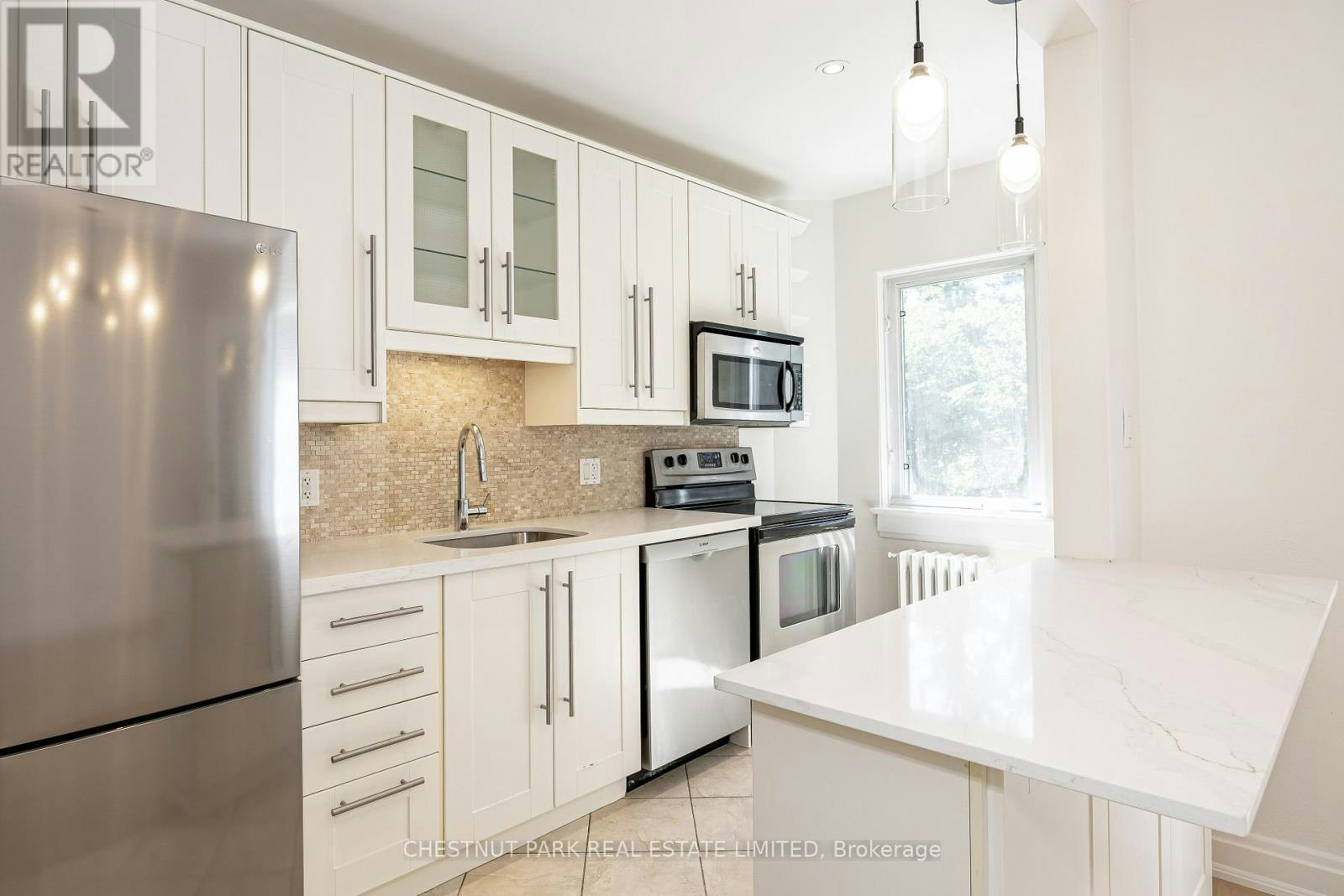 MAIN-99 Chatsworth Drive, Toronto, ON, M4R 1R8 - 14